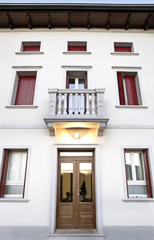 La Locanda Alla Stazione Hotell Ponte nellʼAlpi Exteriör bild